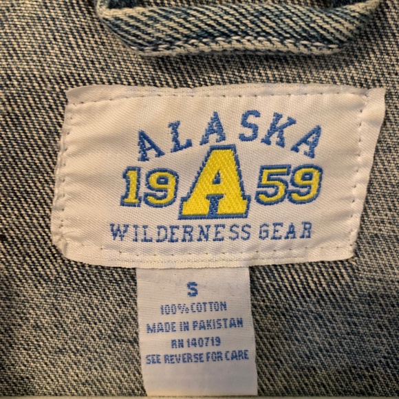 Vintage Denim Jacket 100% Cotton - Picture 3 of 3